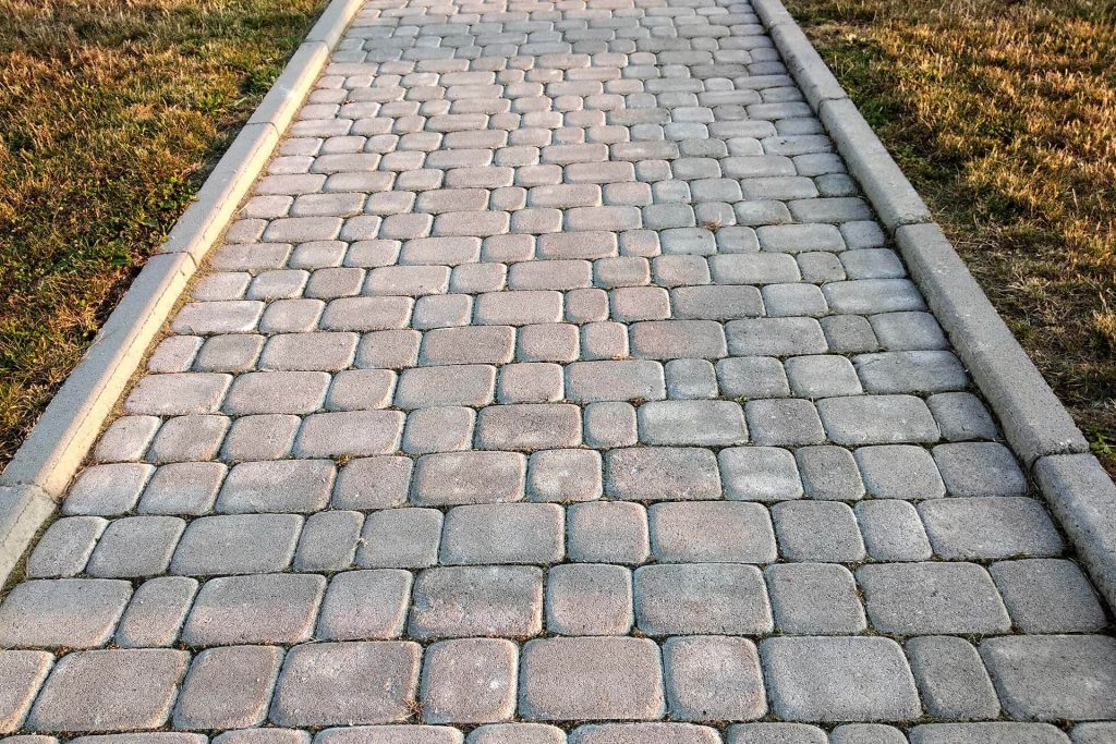 rock landscaping features (1)